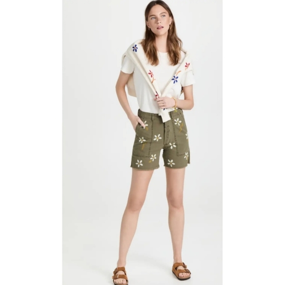 The GREAT. | The Vintage Army Shorts in Army Western Floral Stamp Size 26 - Picture 1 of 7